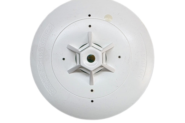 아날로그 정온식 스포트형 방수형 감지기 (감25-53)